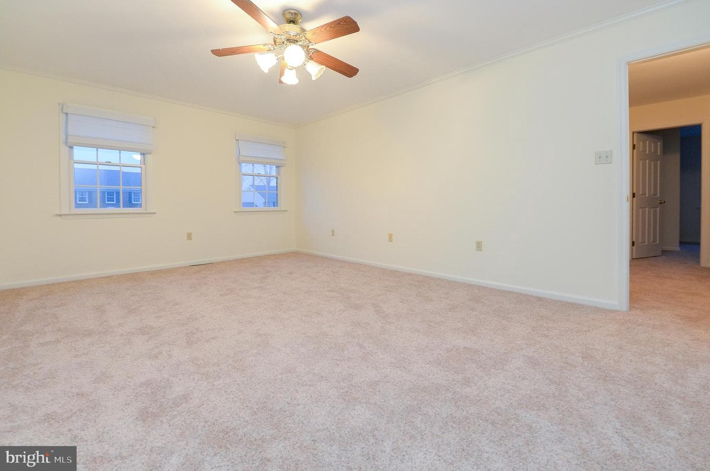 249 Keats Drive photo 20