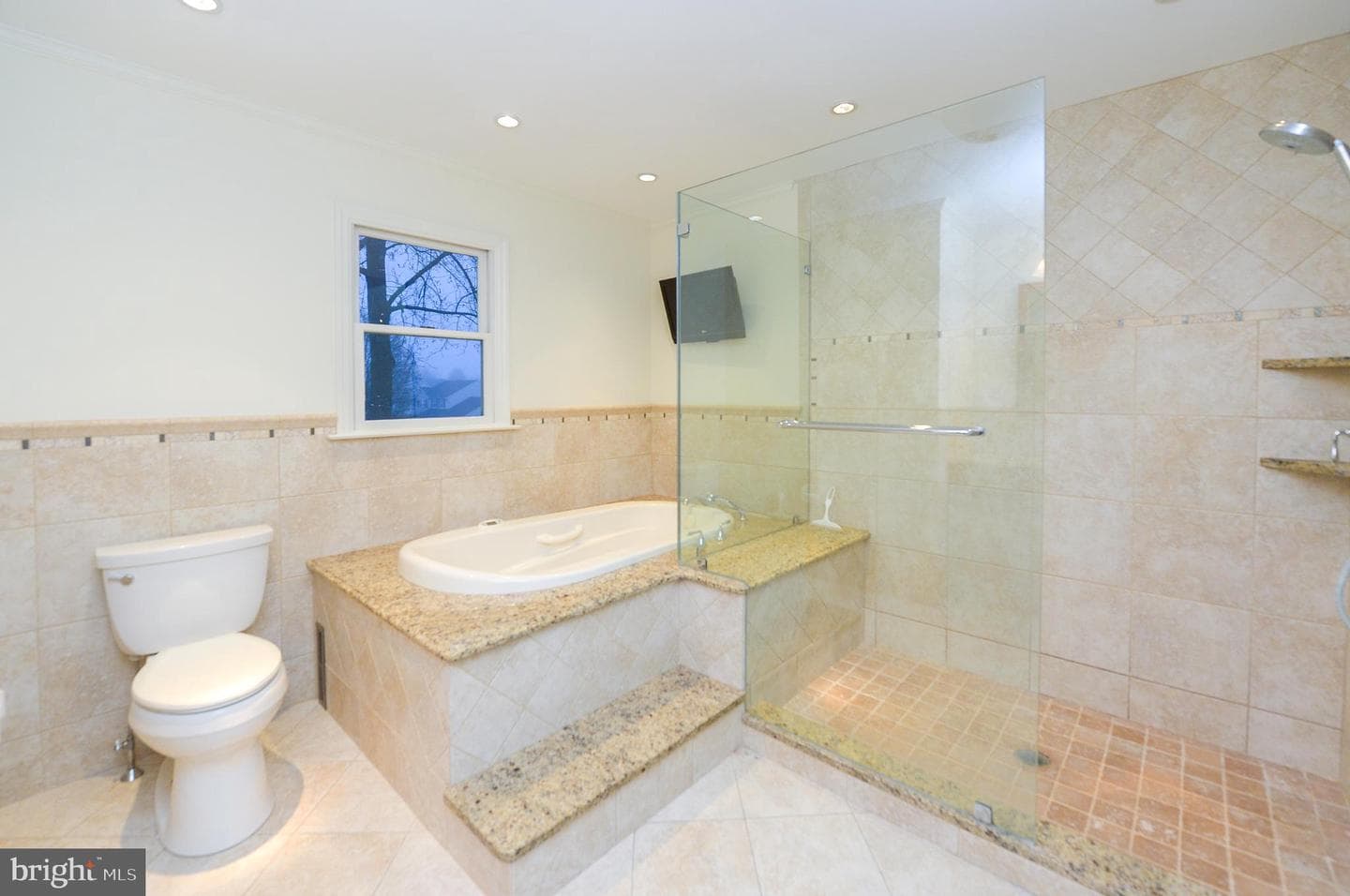 249 Keats Drive photo 23