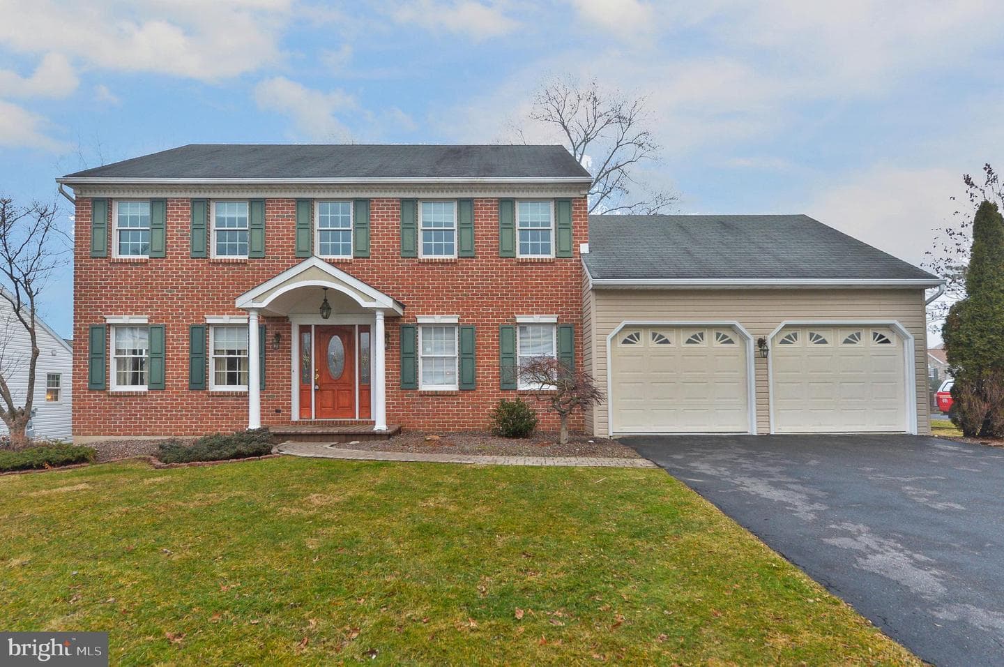 249 Keats Drive photo 36