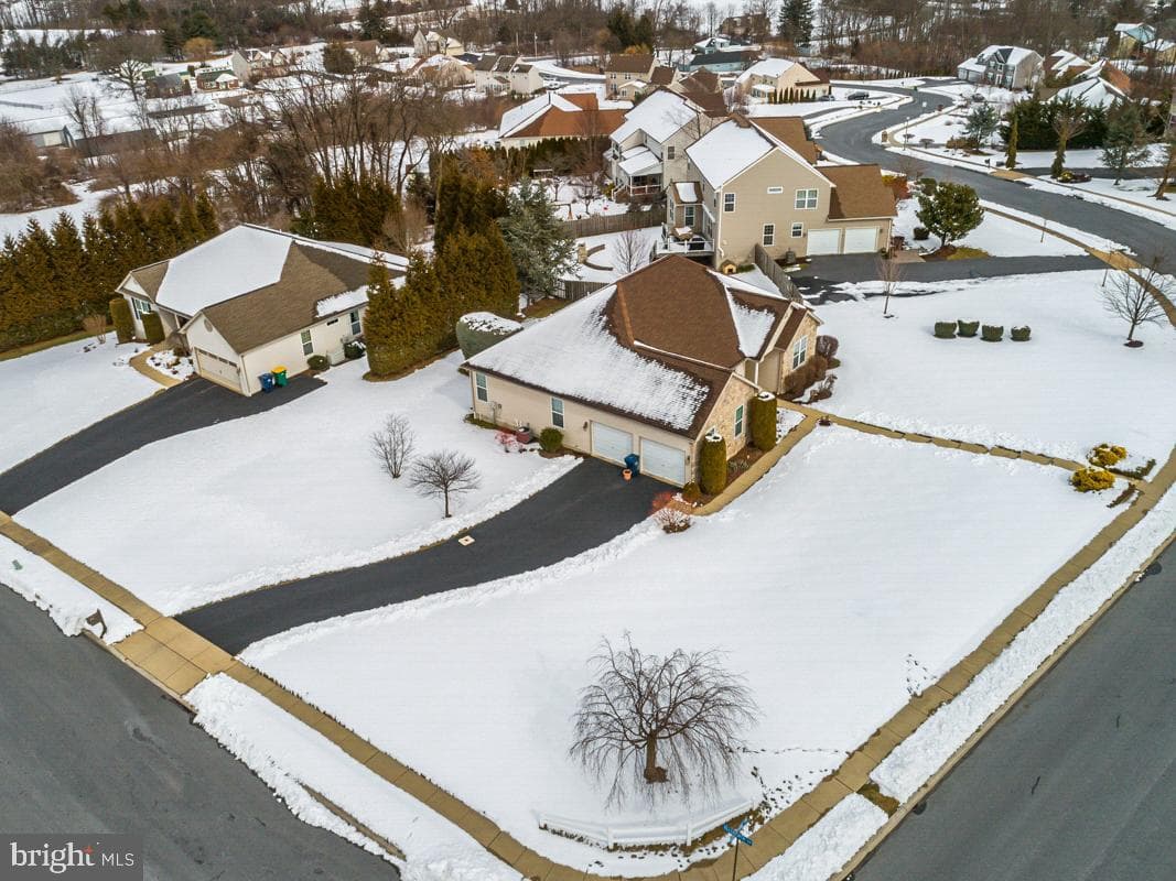 116 Ellsworth Drive photo 37