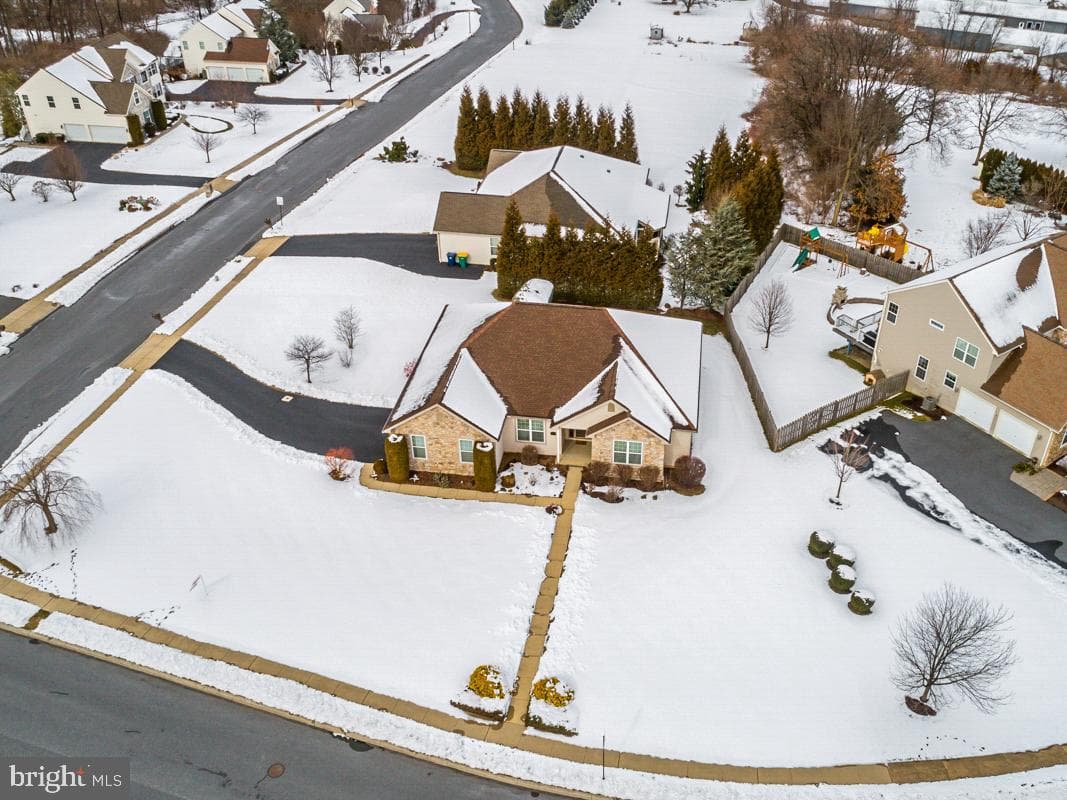 116 Ellsworth Drive photo 39