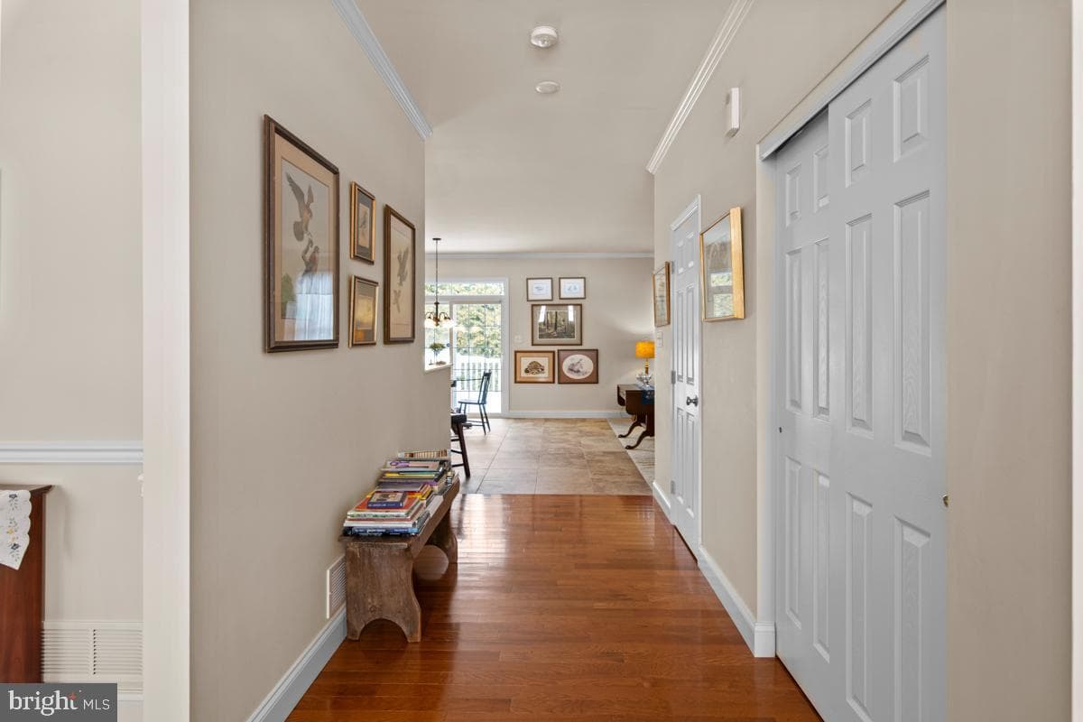 116 Ellsworth Drive photo 4