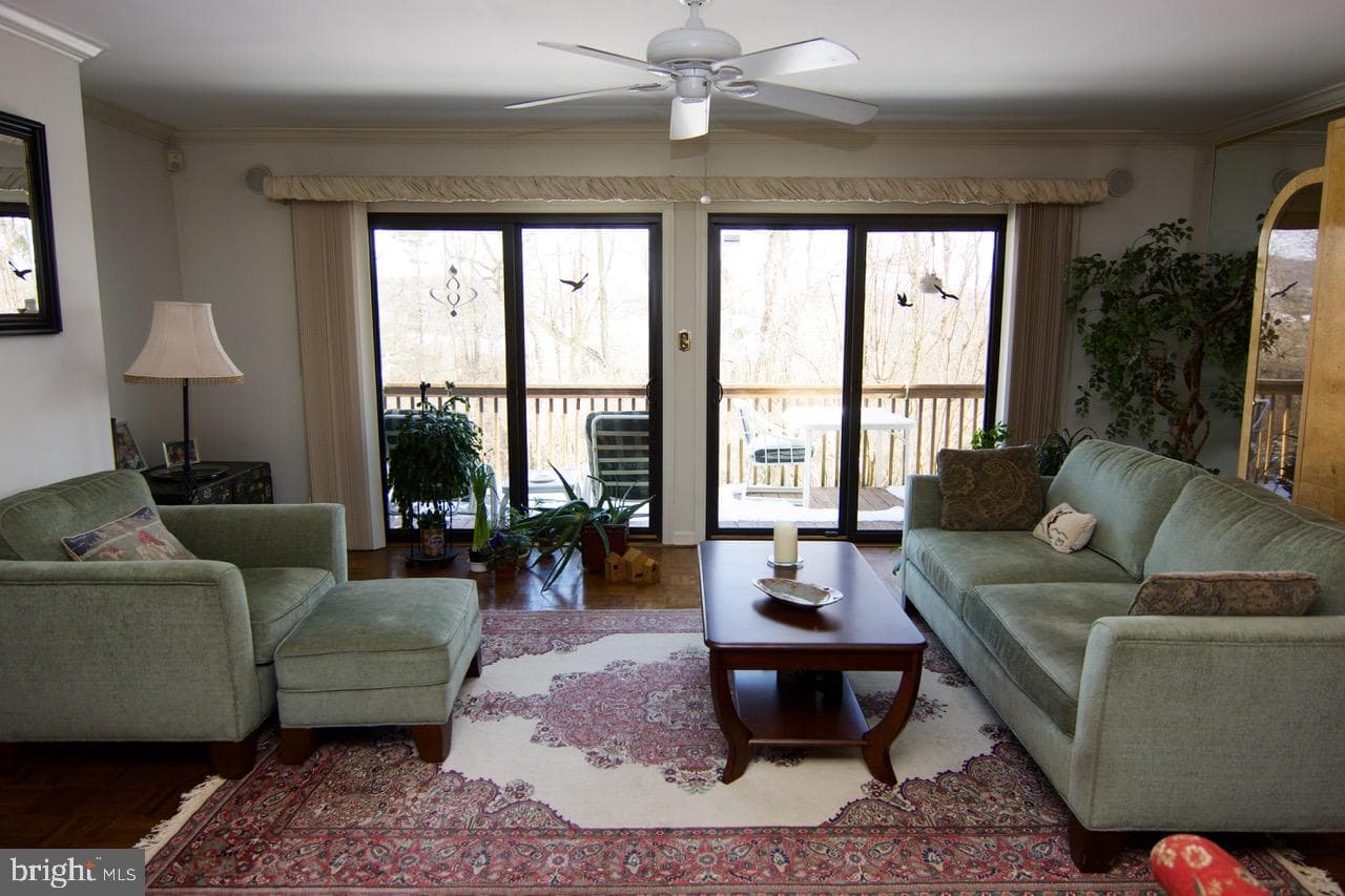 35 Pine Woods Court photo 5