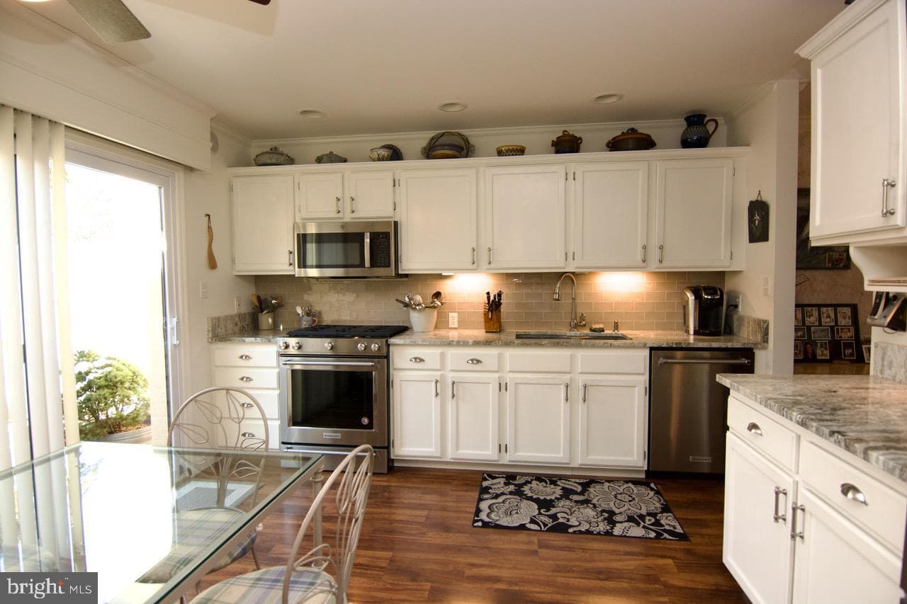 35 Pine Woods Court photo 8