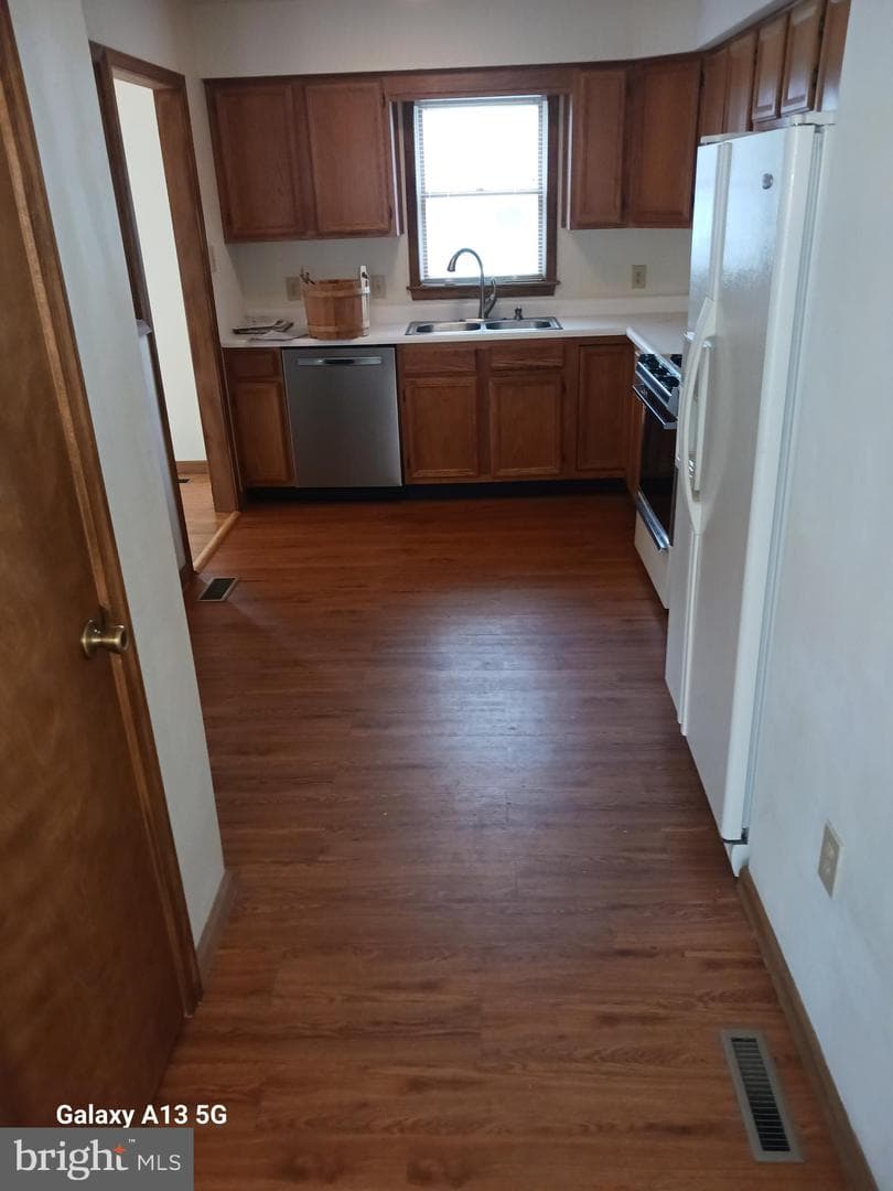 211 Poplar Drive photo 7