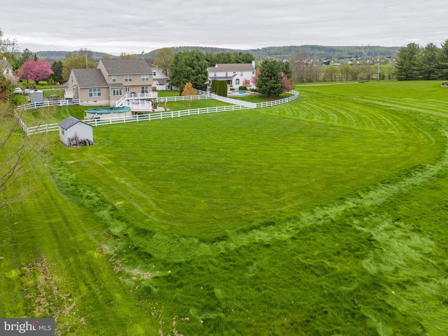 1980 County Line Road photo 25