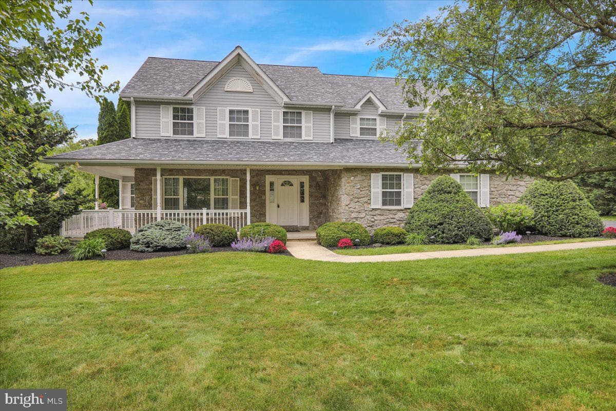 147 Fox Hill Drive photo 1
