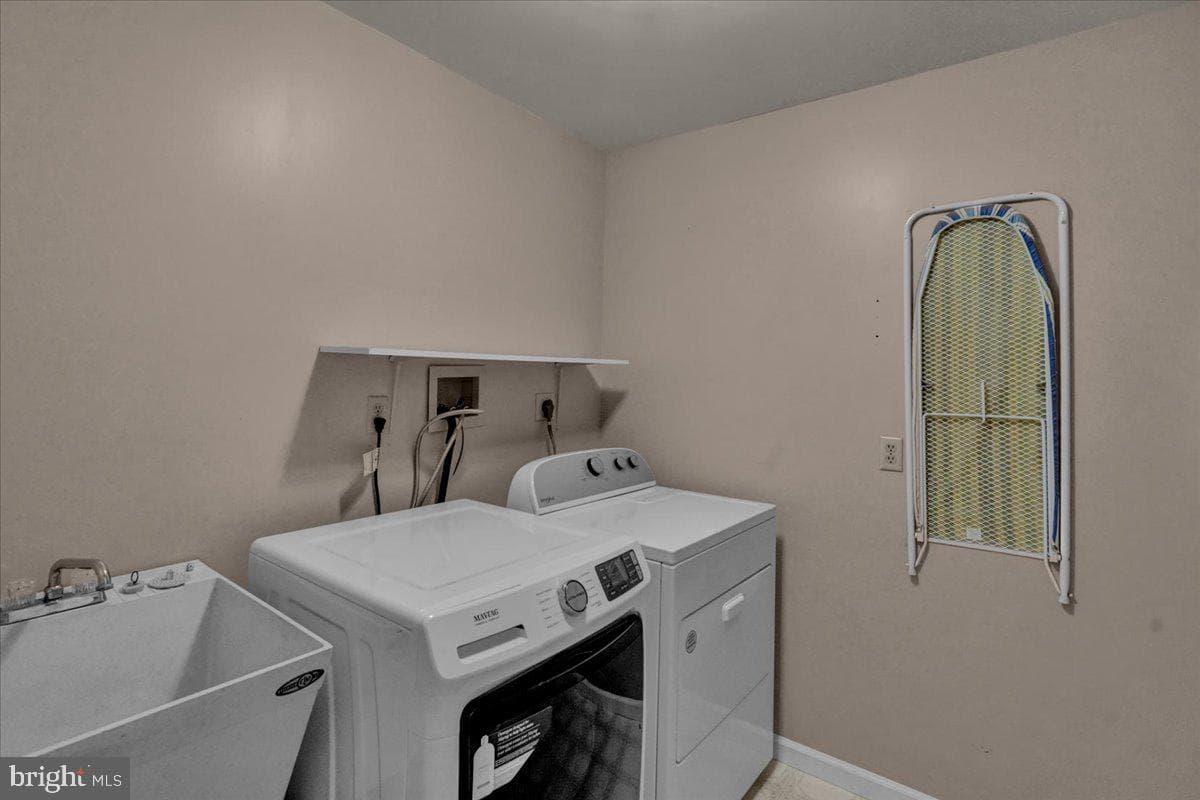 147 Fox Hill Drive photo 28