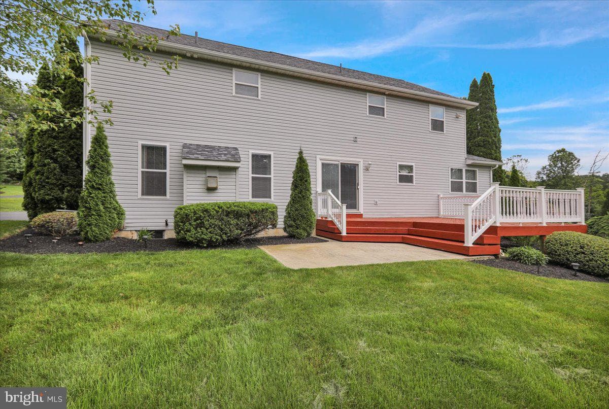 147 Fox Hill Drive photo 42