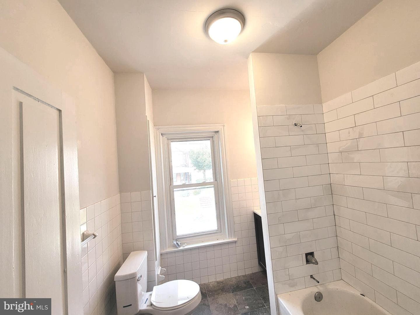 622 E Philadelphia Avenue photo 10