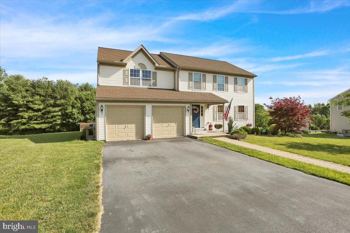 59 Sunglo Drive photo 3