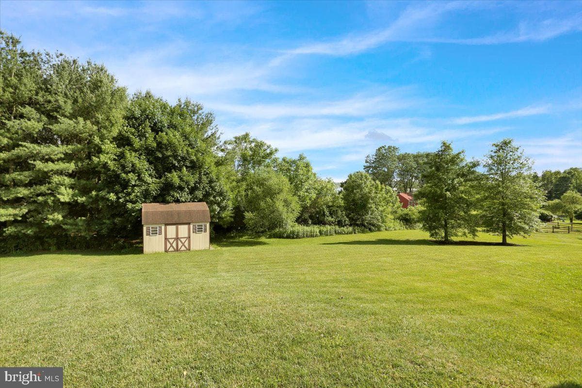 59 Sunglo Drive photo 8