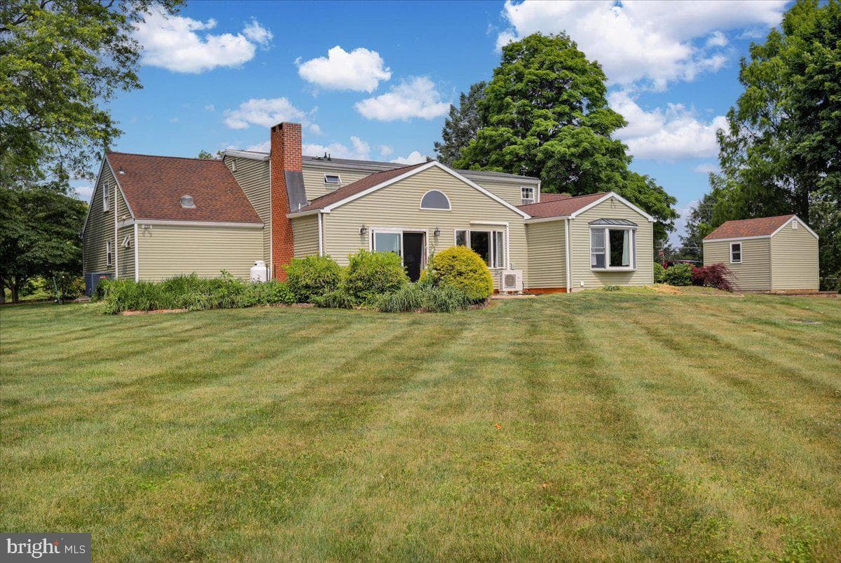 831 N Church Road photo 37