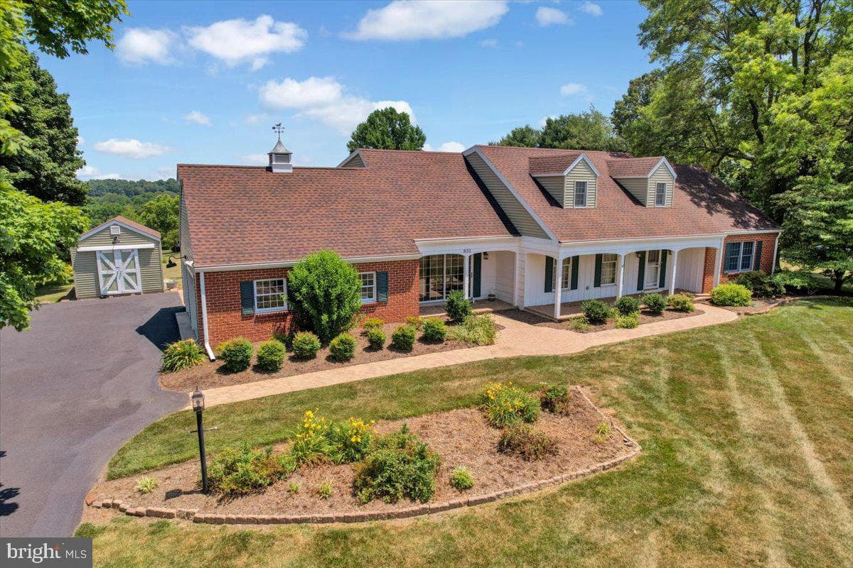 831 N Church Road photo 39