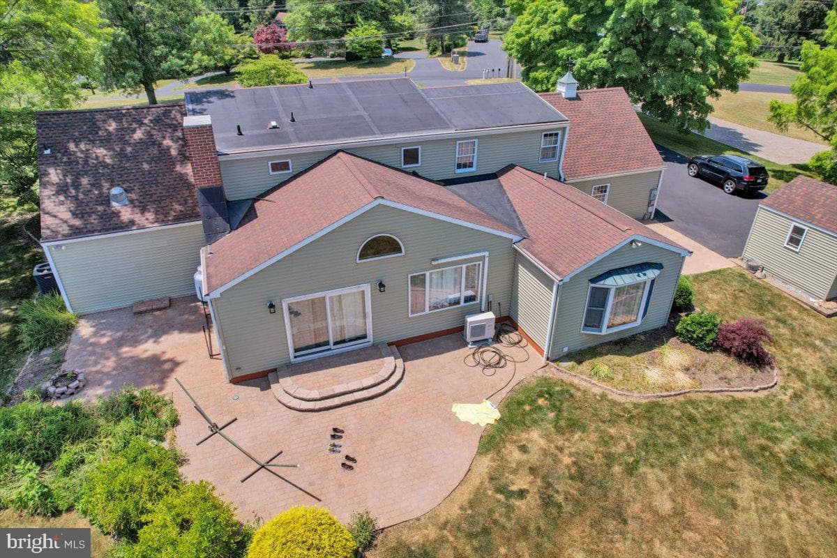 831 N Church Road photo 41
