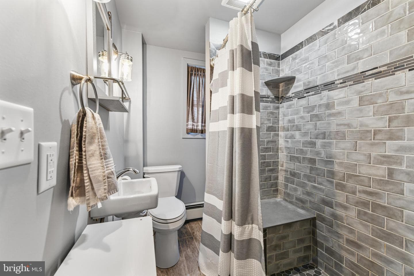 1348 Birch Street photo 16