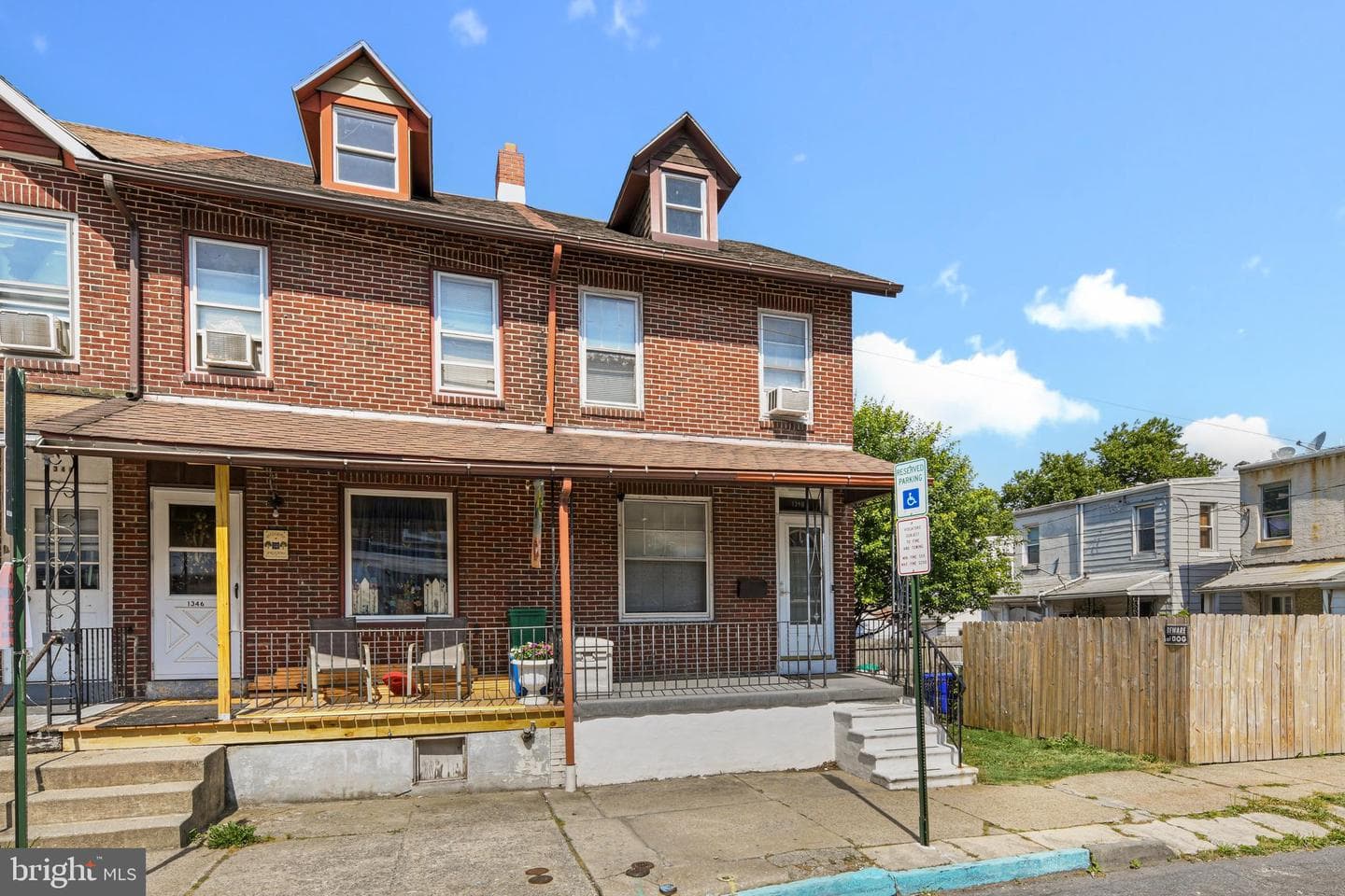 1348 Birch Street photo 3