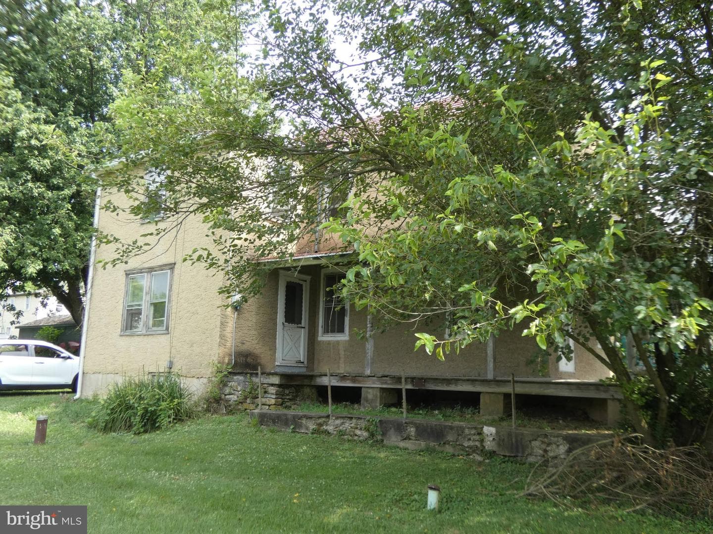 16 Eshbach Lane photo 2