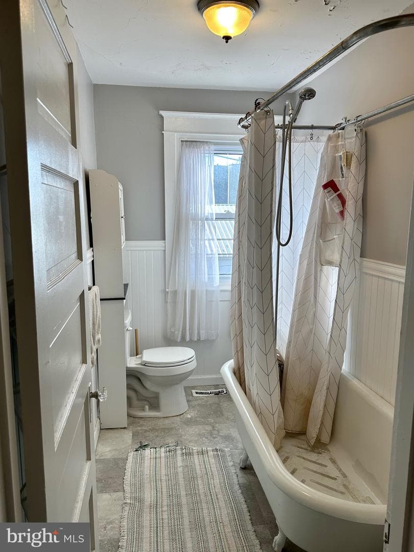 136 W Poplar Street photo 15