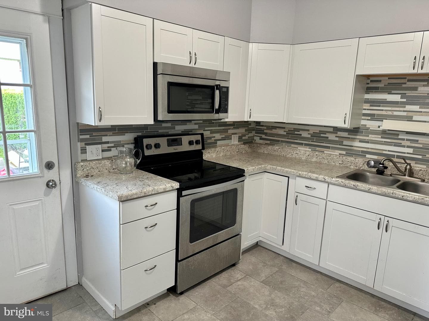136 W Poplar Street photo 7