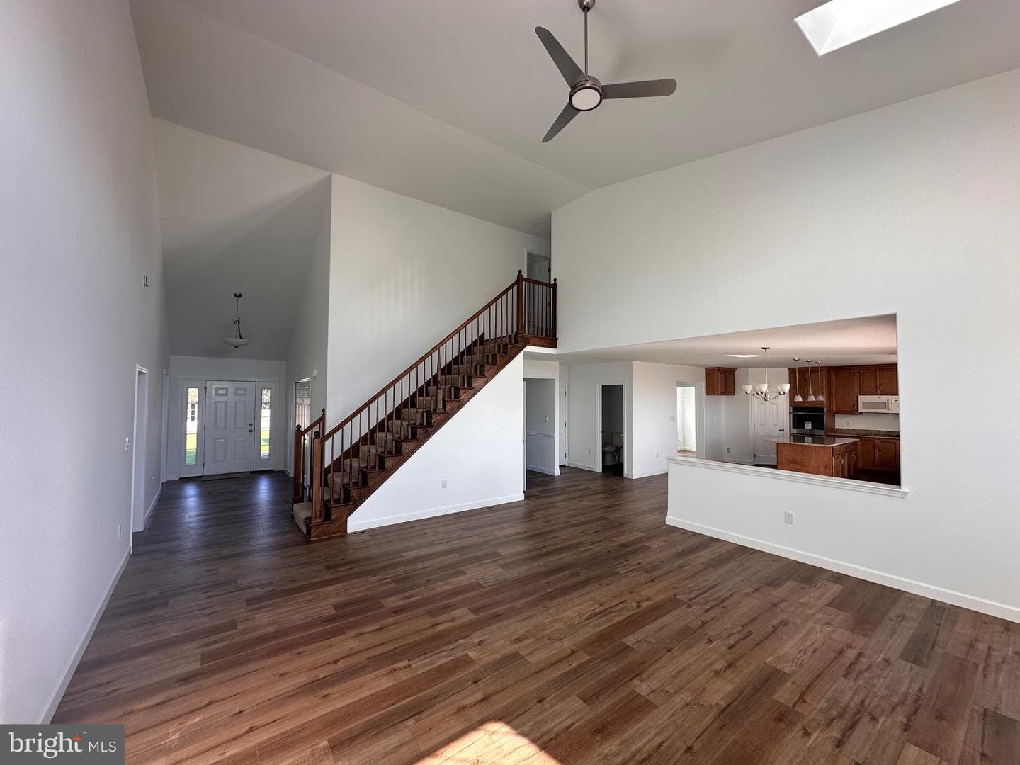 142 Portia Boulevard photo 6