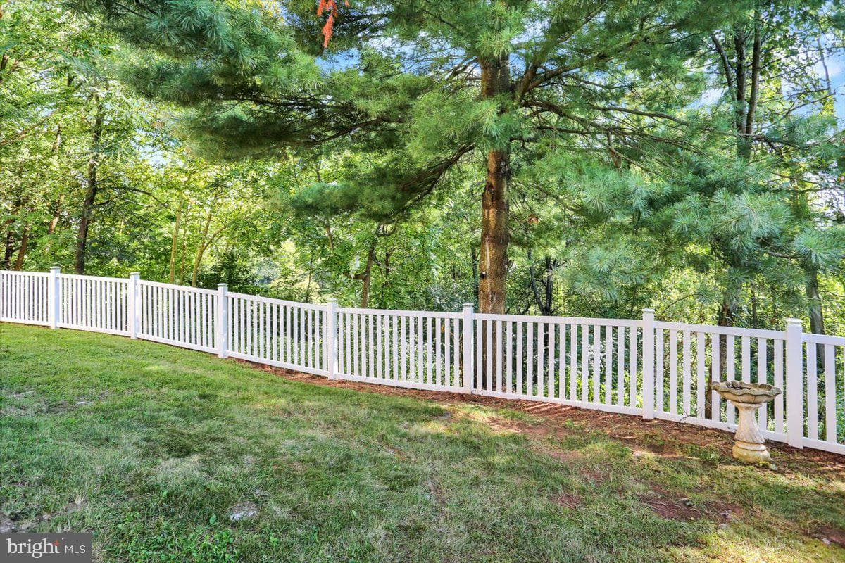 24 Golfview Lane photo 40
