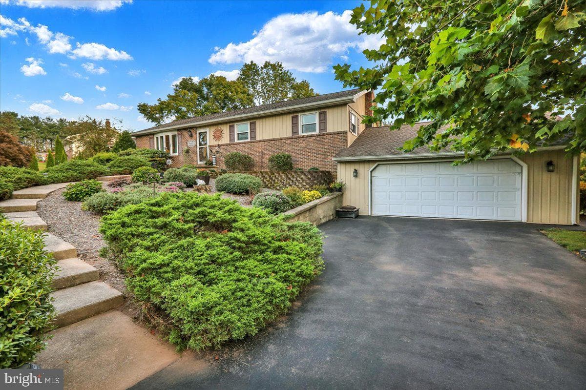5050 Meadow Lane photo 2
