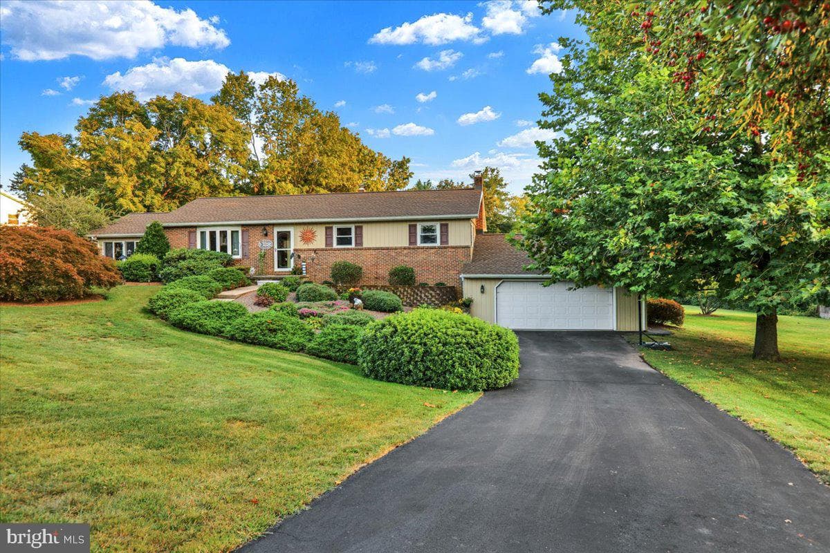 5050 Meadow Lane photo 4