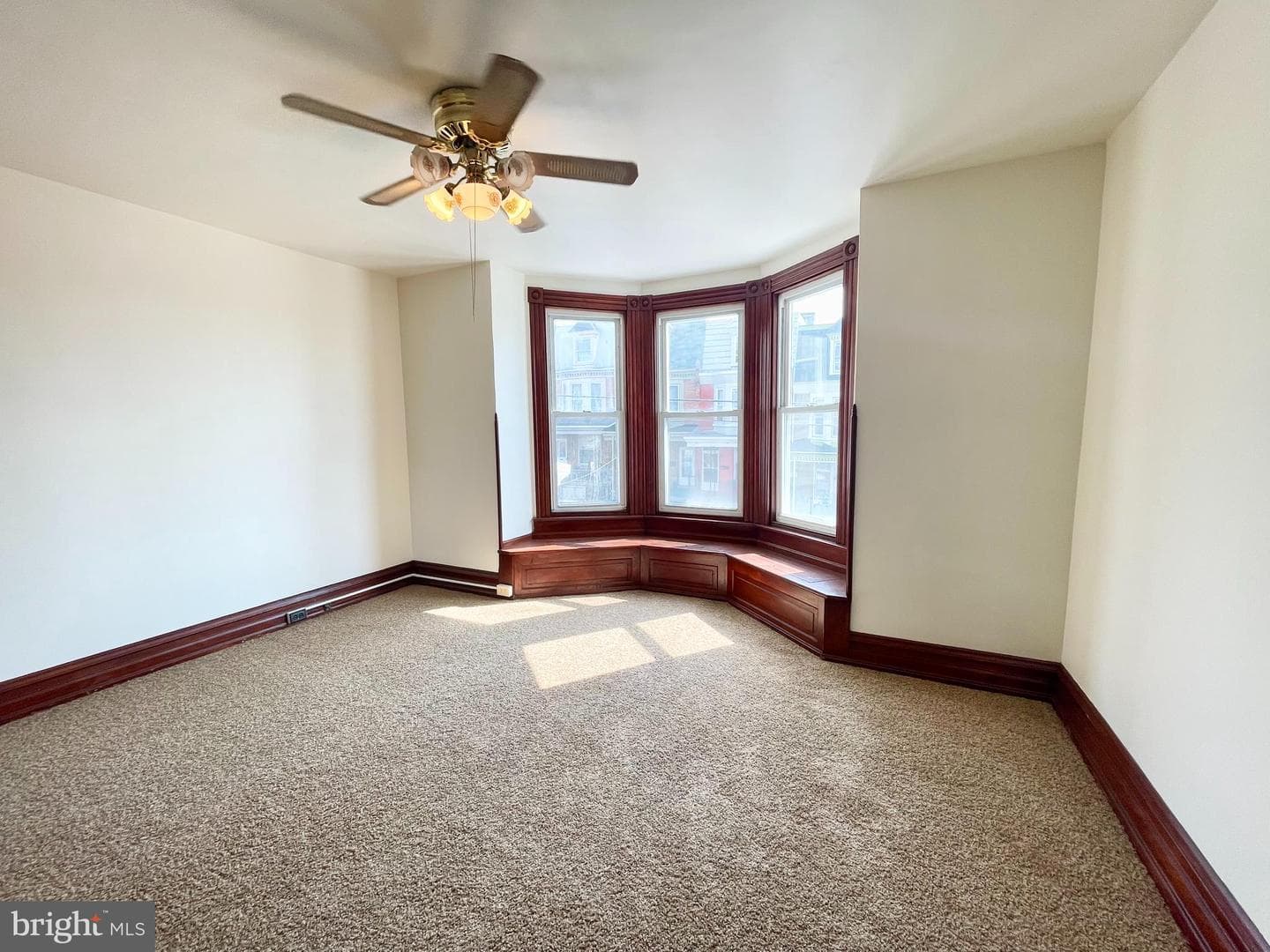 1119 Marion Street photo 12