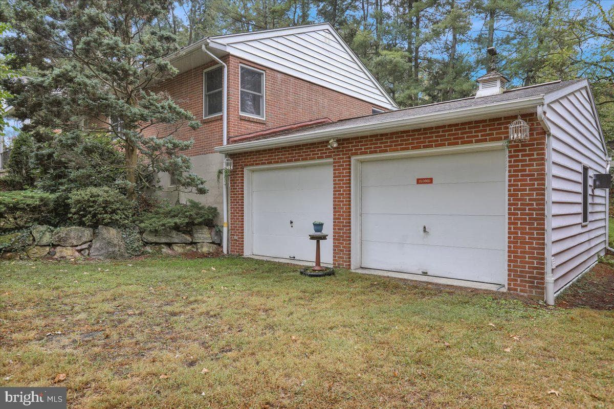 185 W Madison Street photo 5