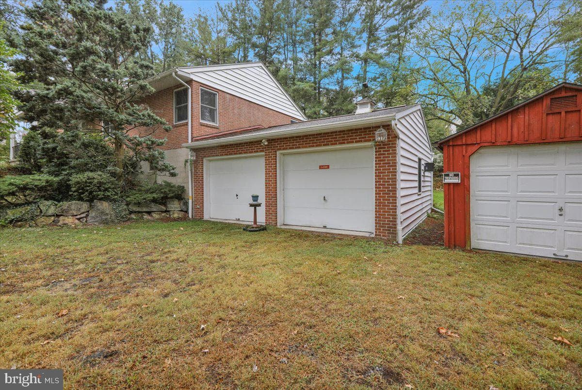 185 W Madison Street photo 6