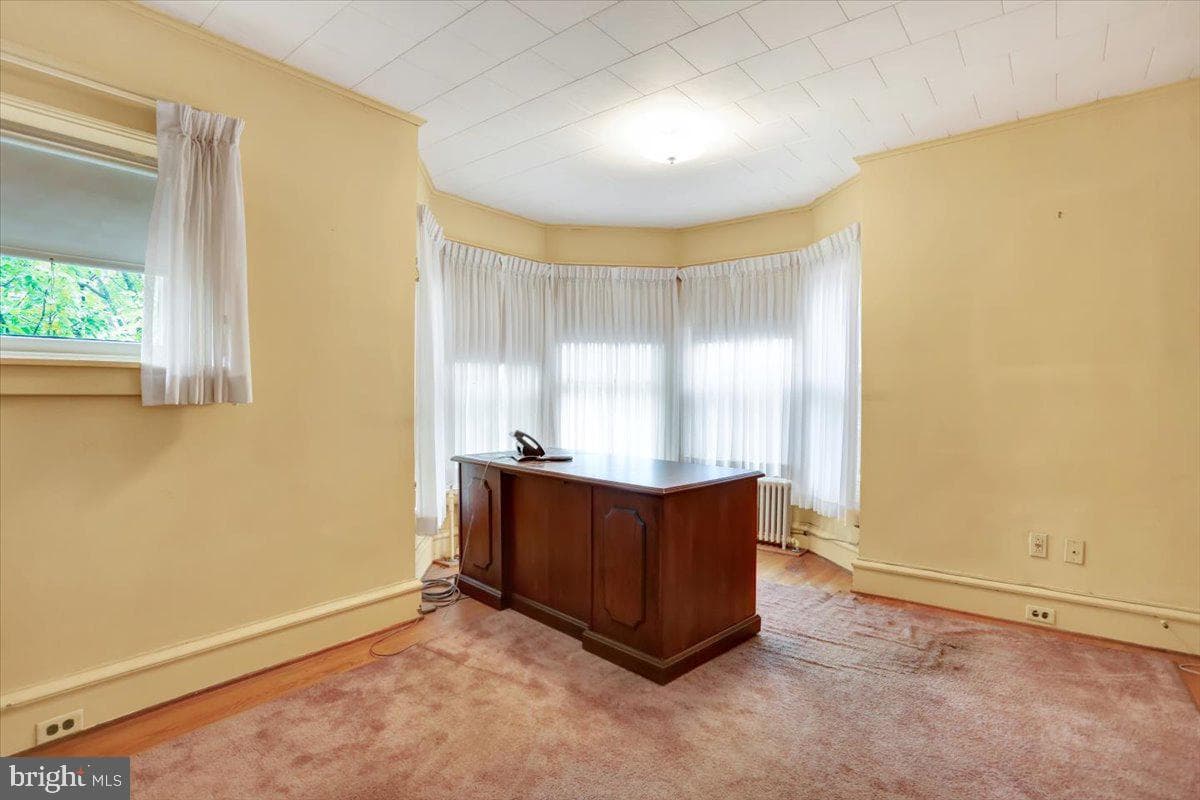 421 Windsor Street photo 9