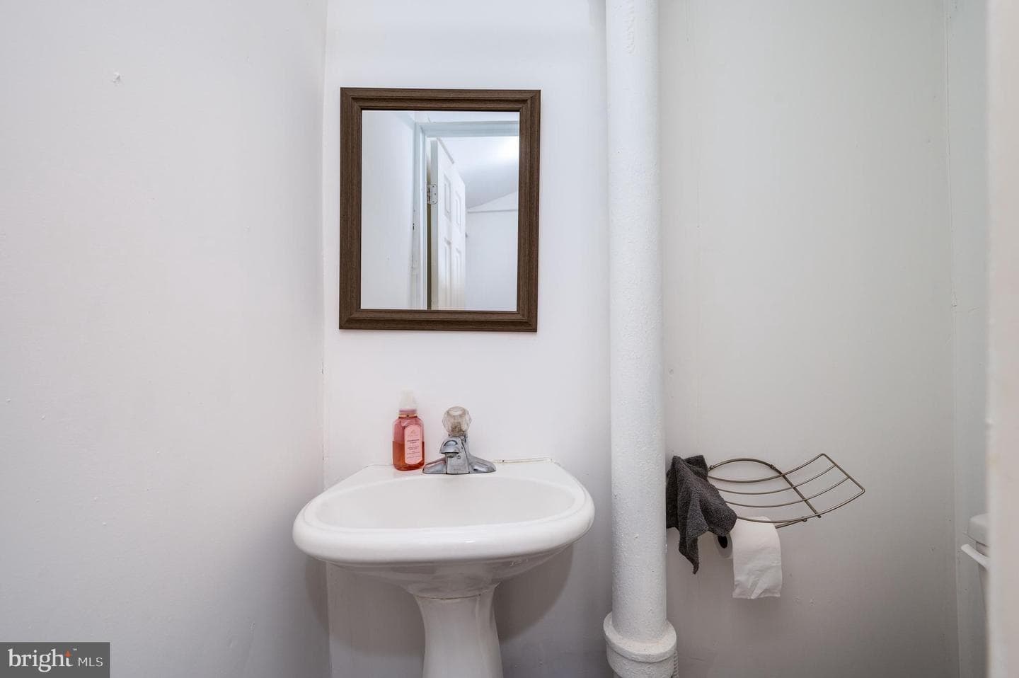 1235 Greenwich Street photo 12
