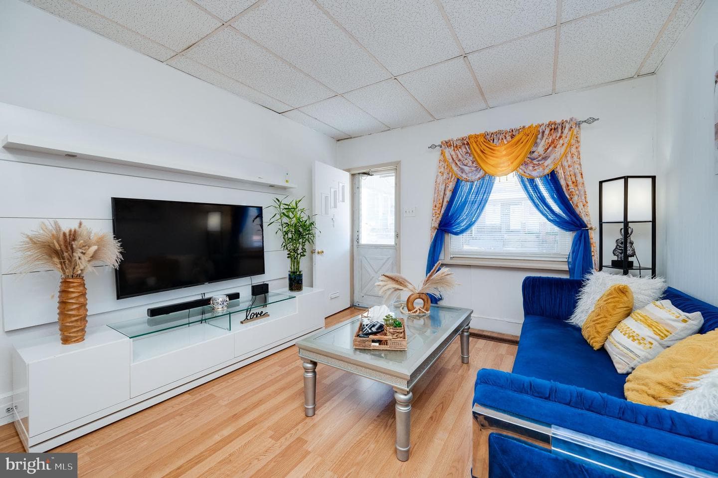 1235 Greenwich Street photo 2