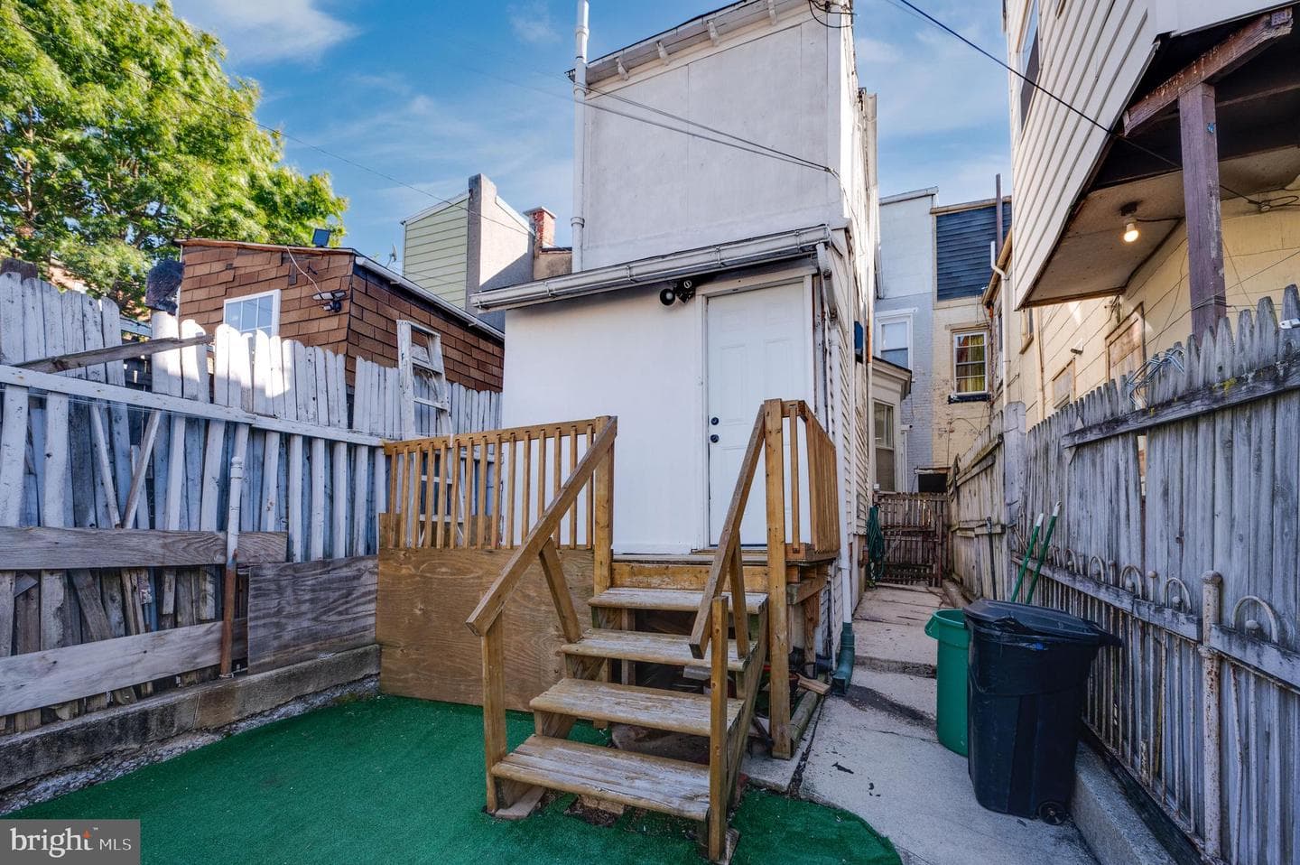 1235 Greenwich Street photo 27
