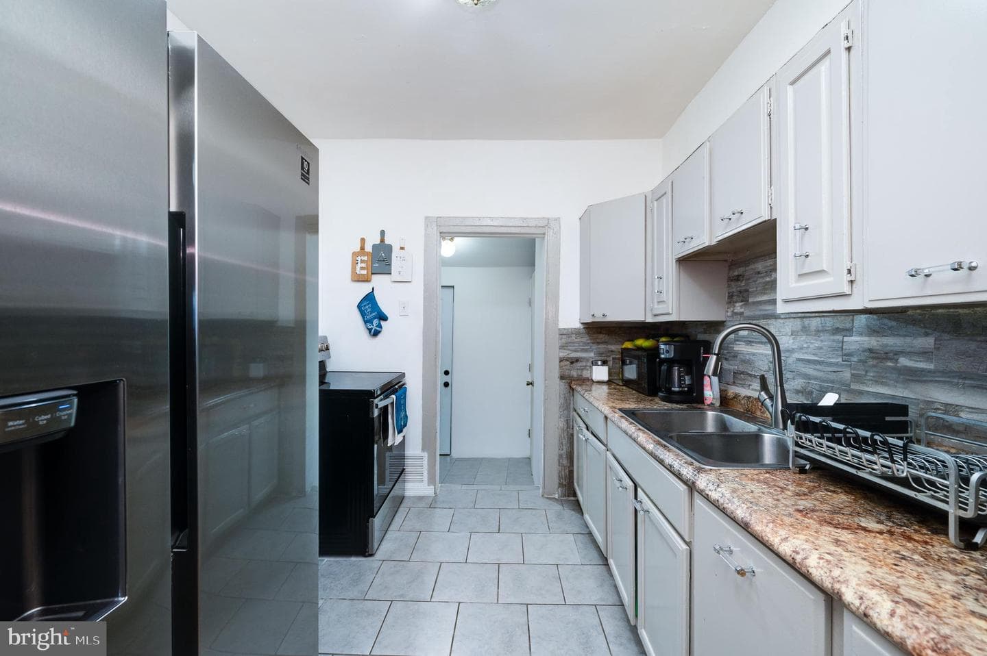 1235 Greenwich Street photo 9