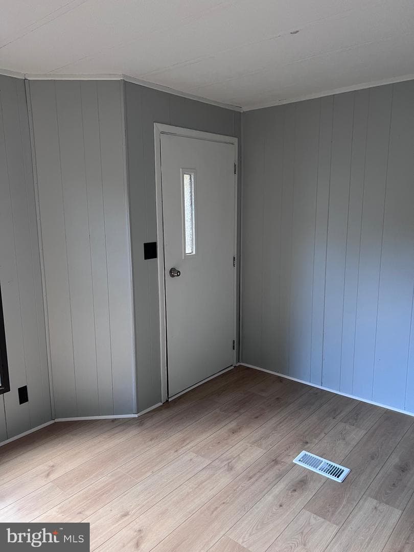 70 Mansfield Drive photo 10