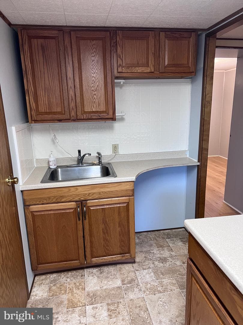 70 Mansfield Drive photo 21