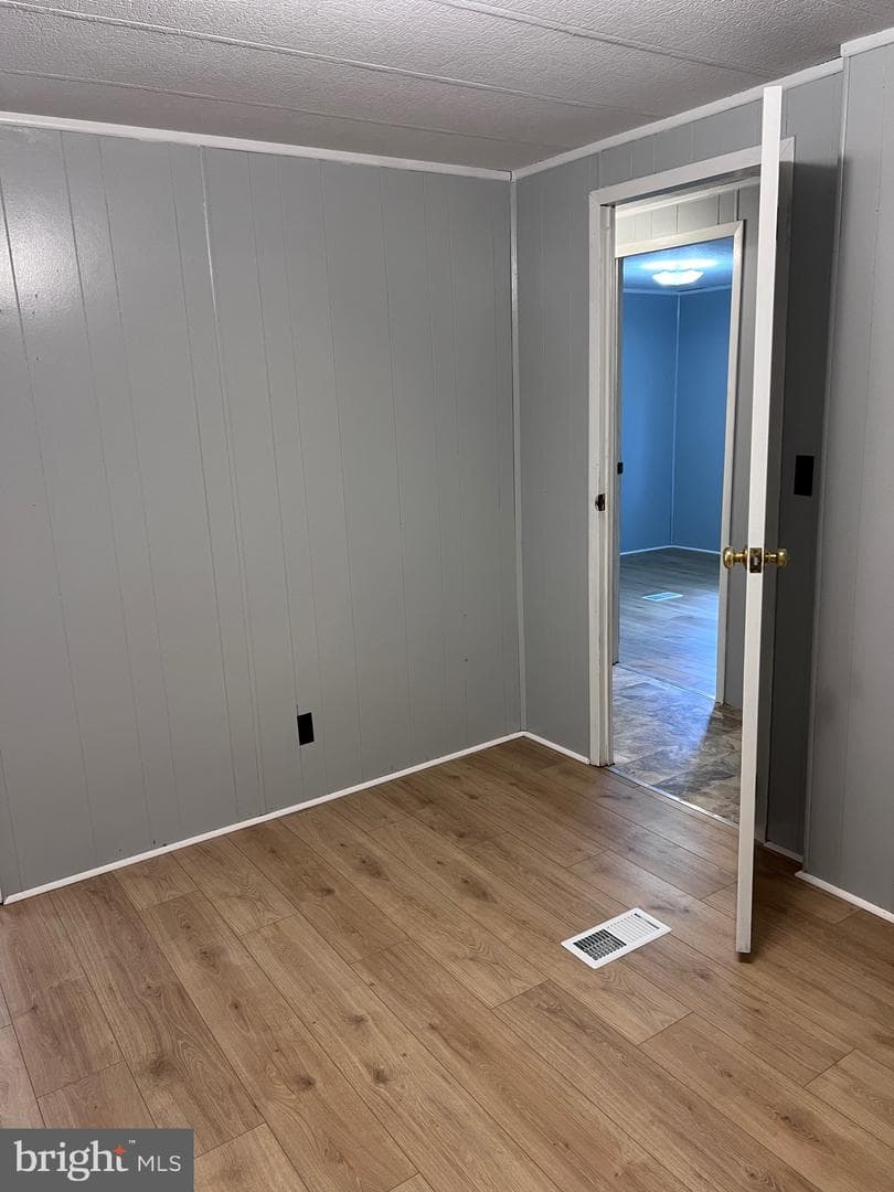70 Mansfield Drive photo 27
