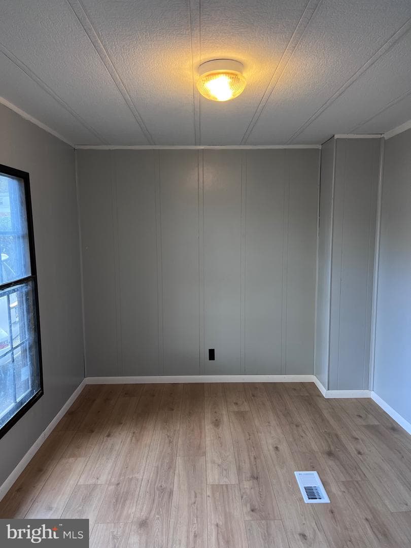 70 Mansfield Drive photo 6