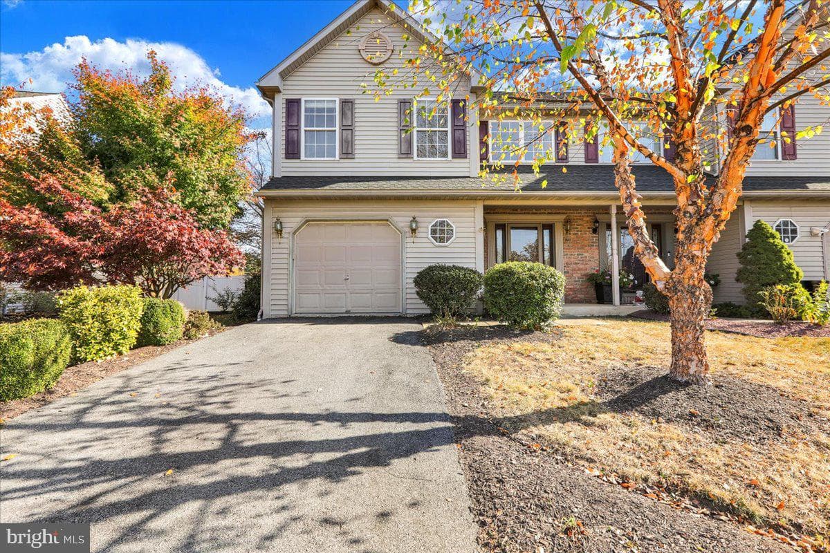 303 Diane Avenue photo 1