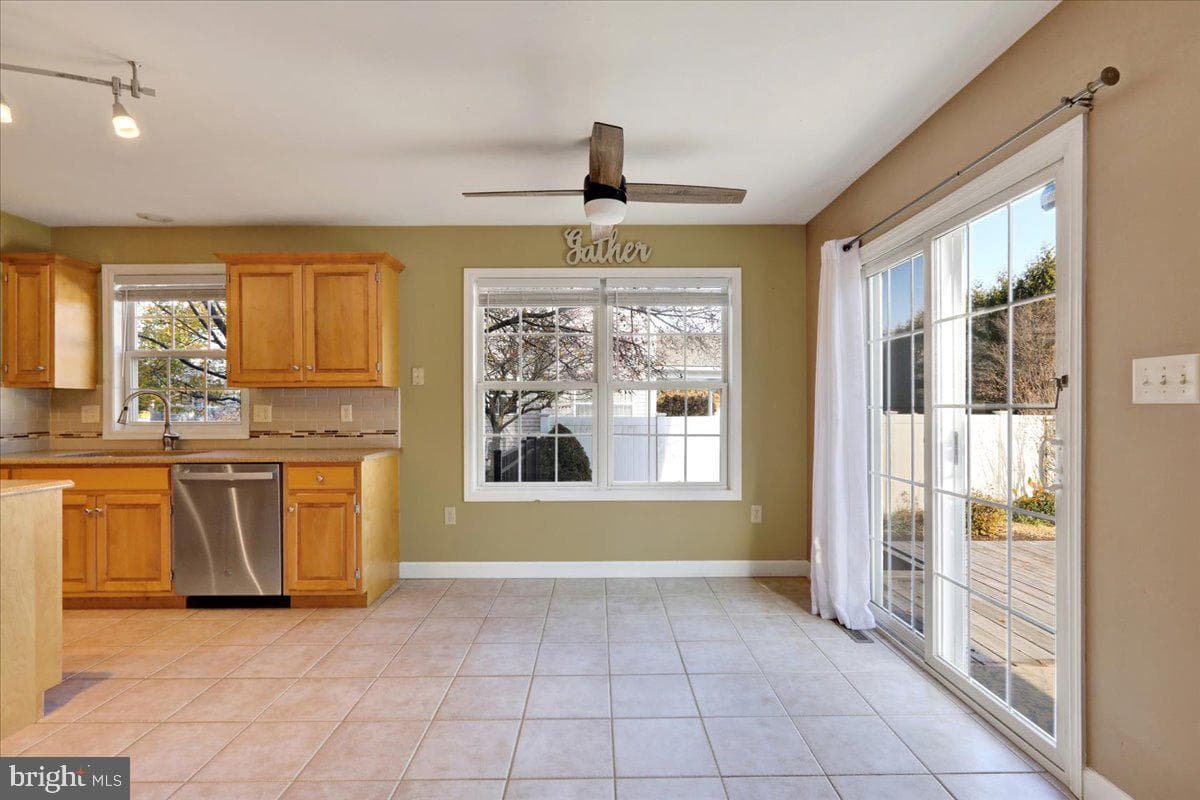 303 Diane Avenue photo 14