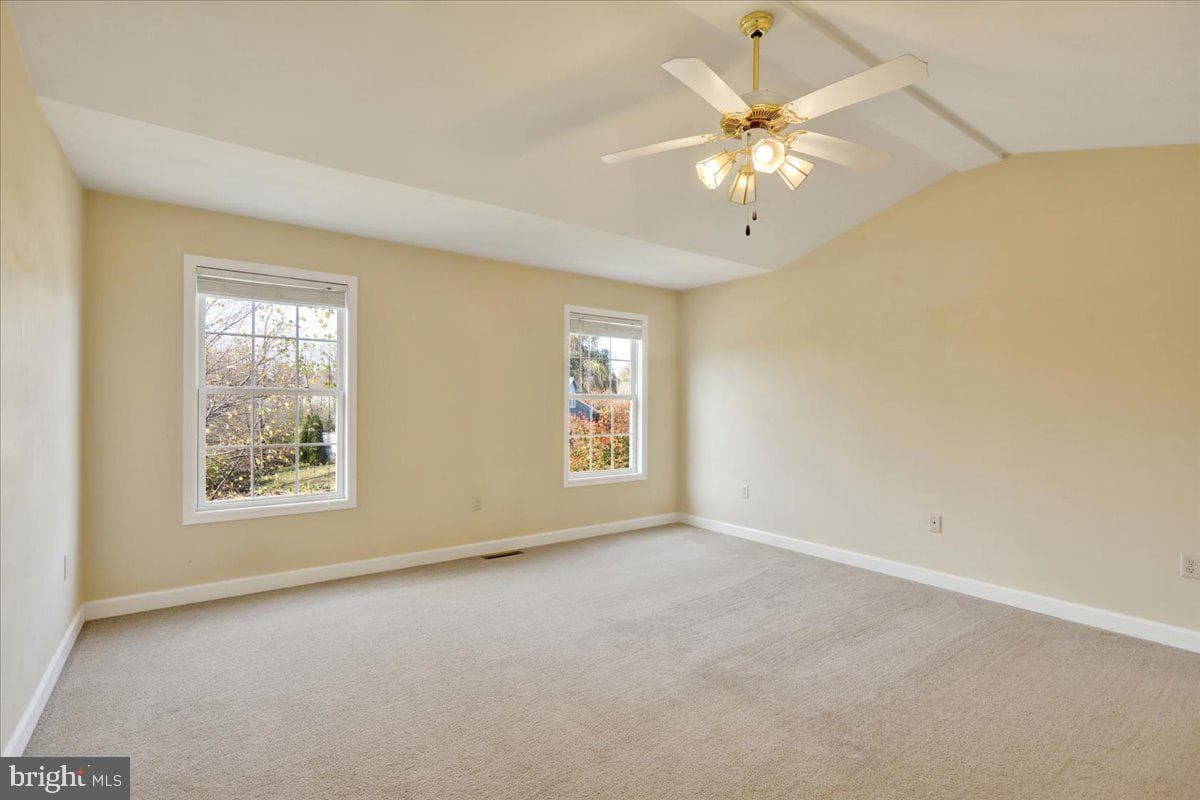 303 Diane Avenue photo 19