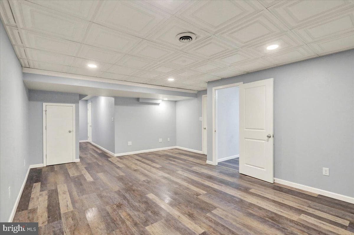 303 Diane Avenue photo 35