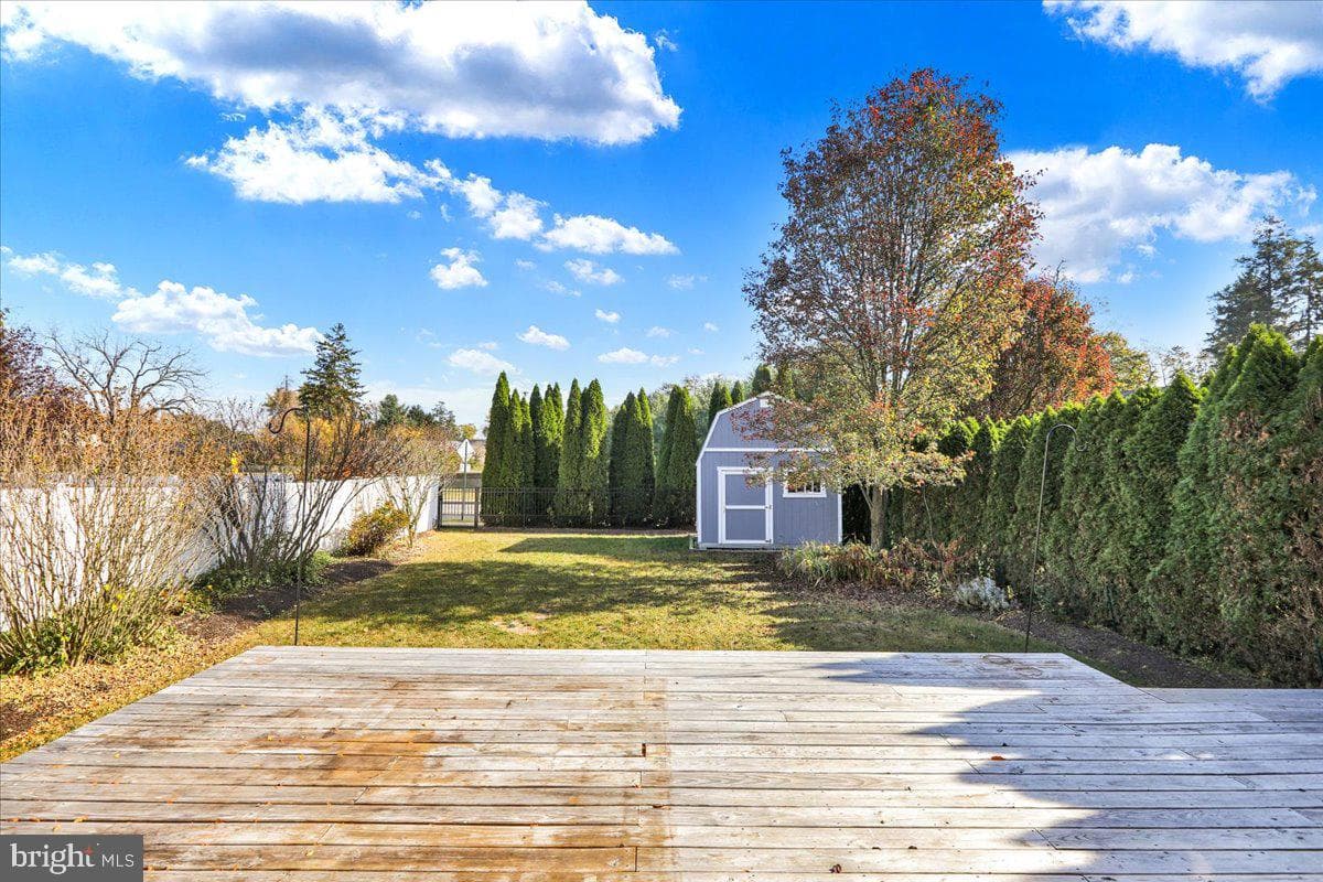 303 Diane Avenue photo 39