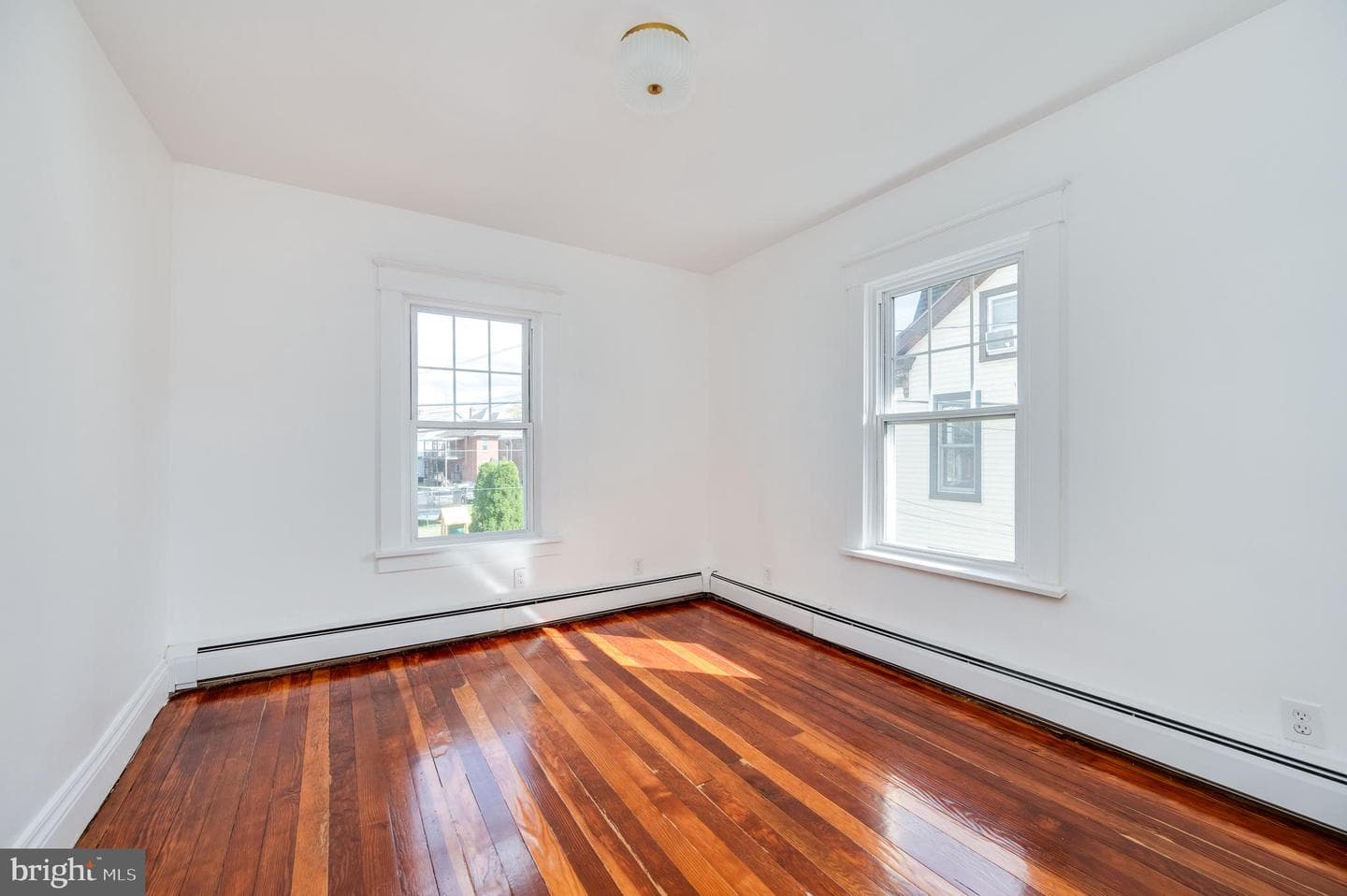114 N Franklin Street photo 36