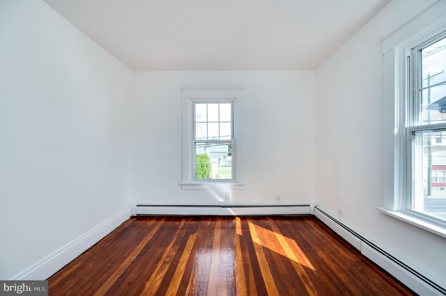 114 N Franklin Street photo 37
