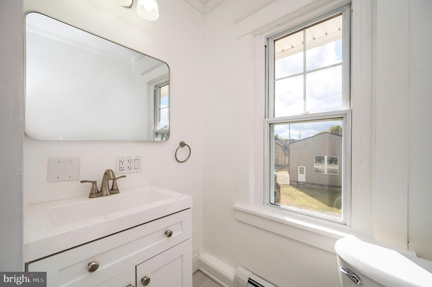 114 N Franklin Street photo 44