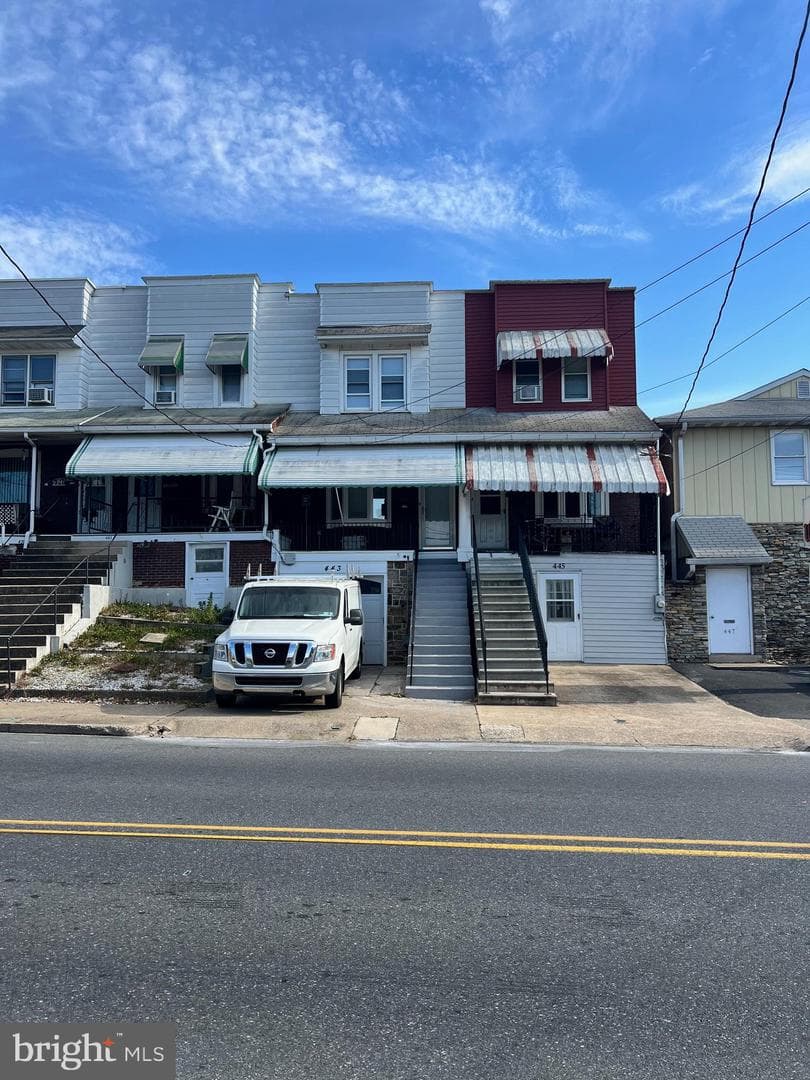 443 S 4th Street