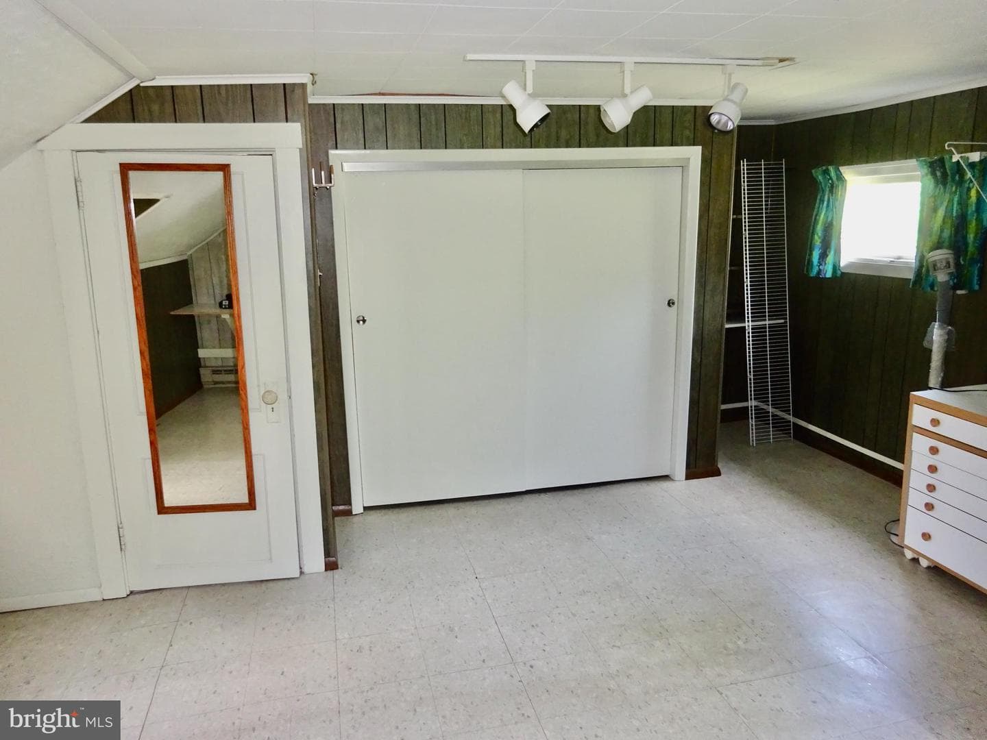 371 Wegman Road photo 35